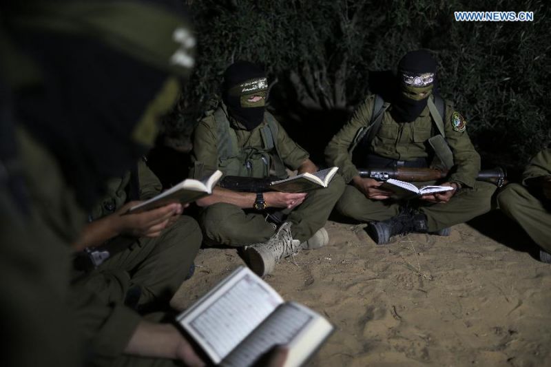 Hamas: Mengandalkan Para Penghafal Al Quran untuk Mengusir Israel